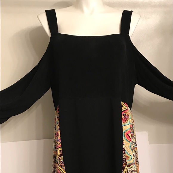 Cold Shoulder Black Tunic Plus Size - Picture 3 of 7